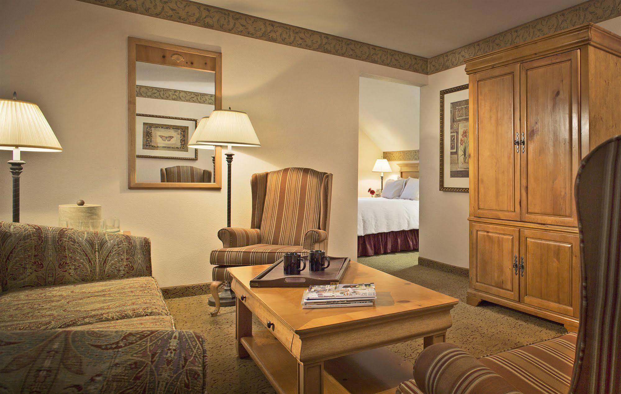 Inn On The Square Falmouth Bagian luar foto